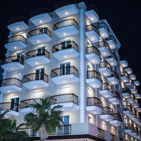 Soluna Apartments Shëngjin Exteriör bild