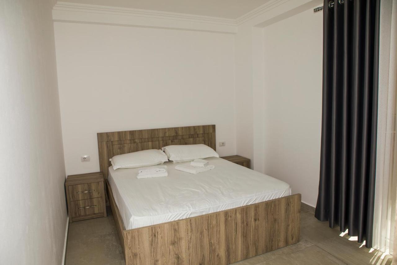 Soluna Apartments Shëngjin Exteriör bild